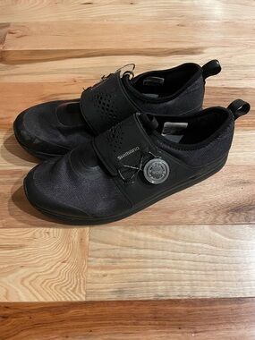 Shimano Black BOA indoor Cycling Shoes